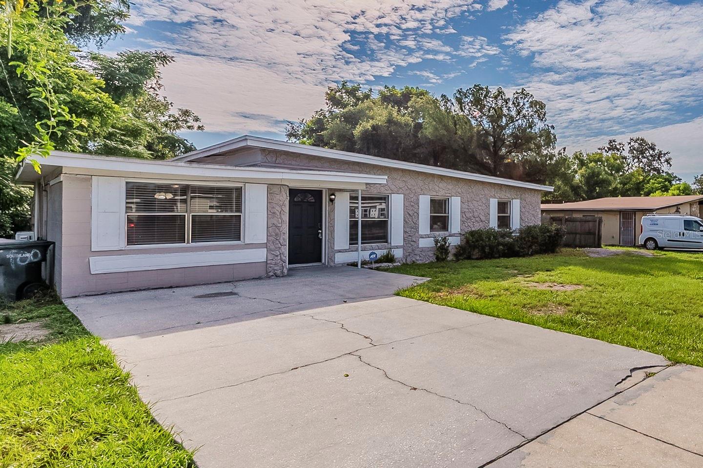 1007 Emeralda Rd, Orlando, FL 32808 photo