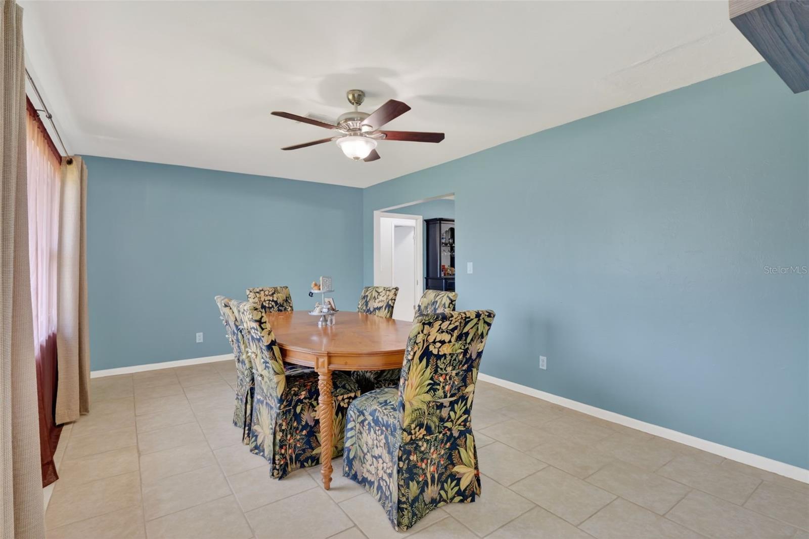 1305 SE 37 Terrace, Cape Coral, FL 33904 photo