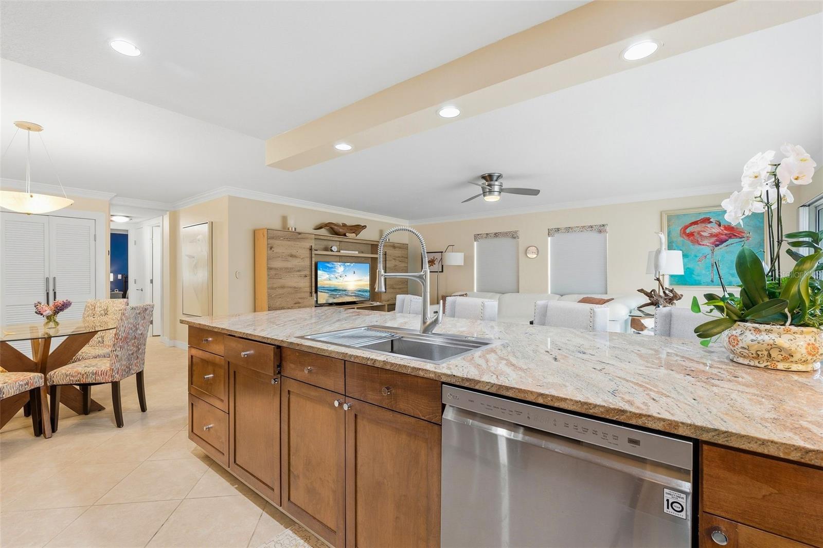 800 Benjamin Franklin Dr #110, Sarasota, FL 34236 photo