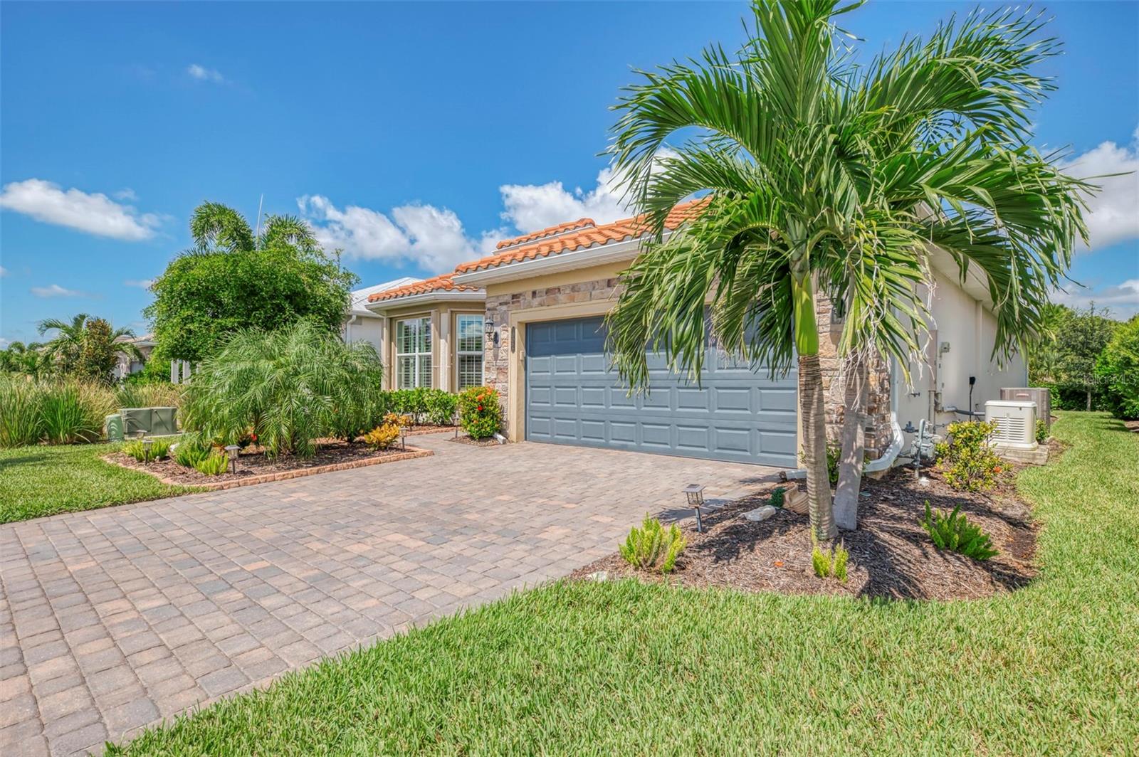 10088 Coral Shore Dr, Englewood, FL 34223 photo