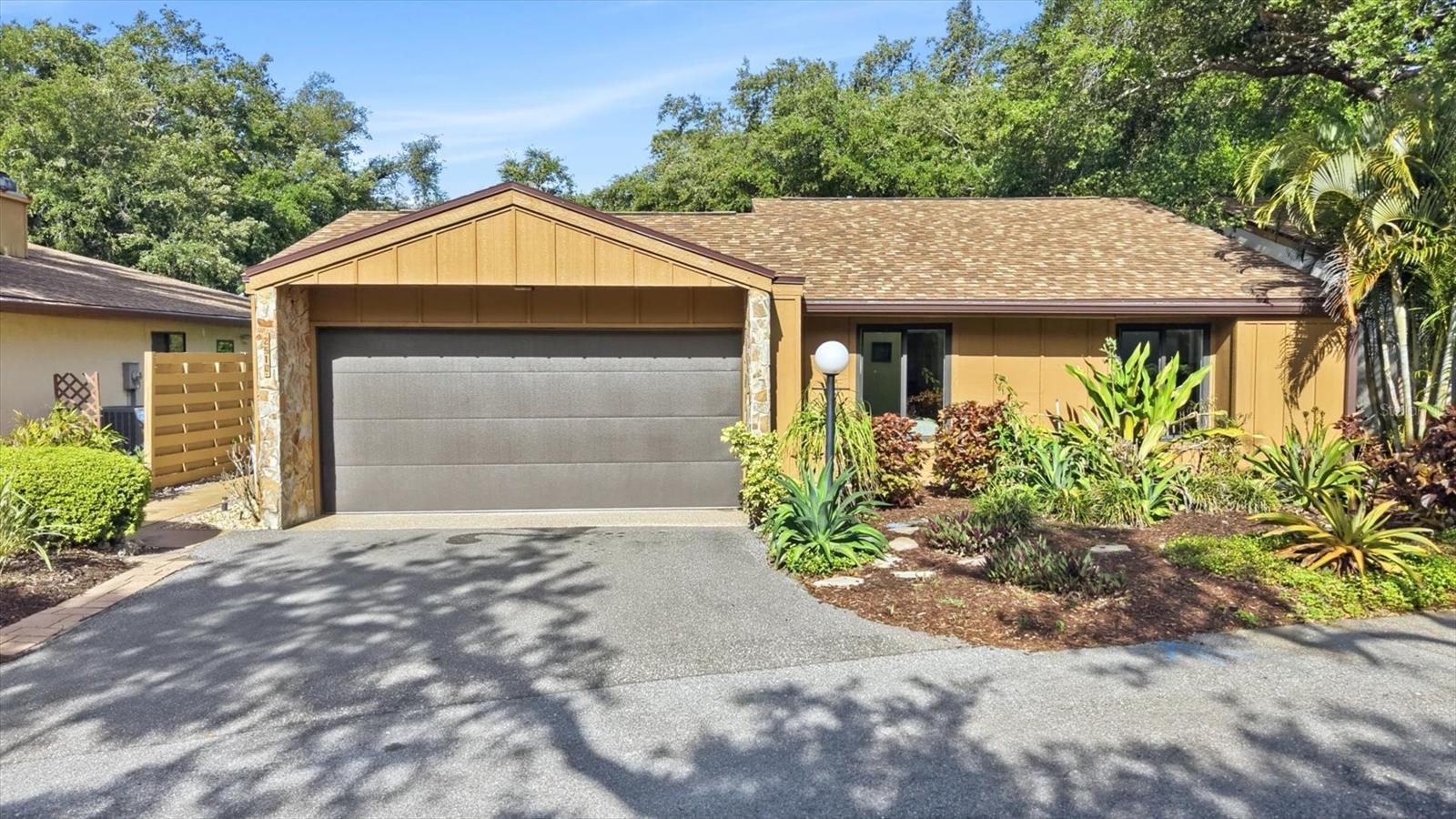 2510 Nightingale Ln, Bradenton, FL 34209