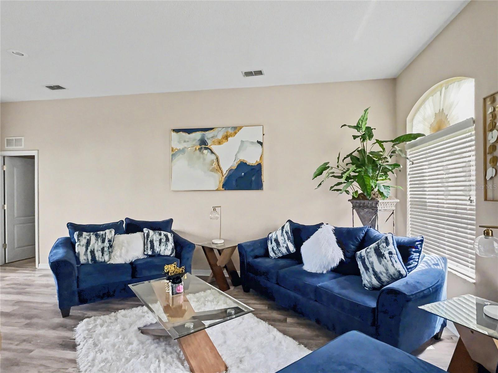 8155 Woodvine Cir, Lakeland, FL 33810 photo