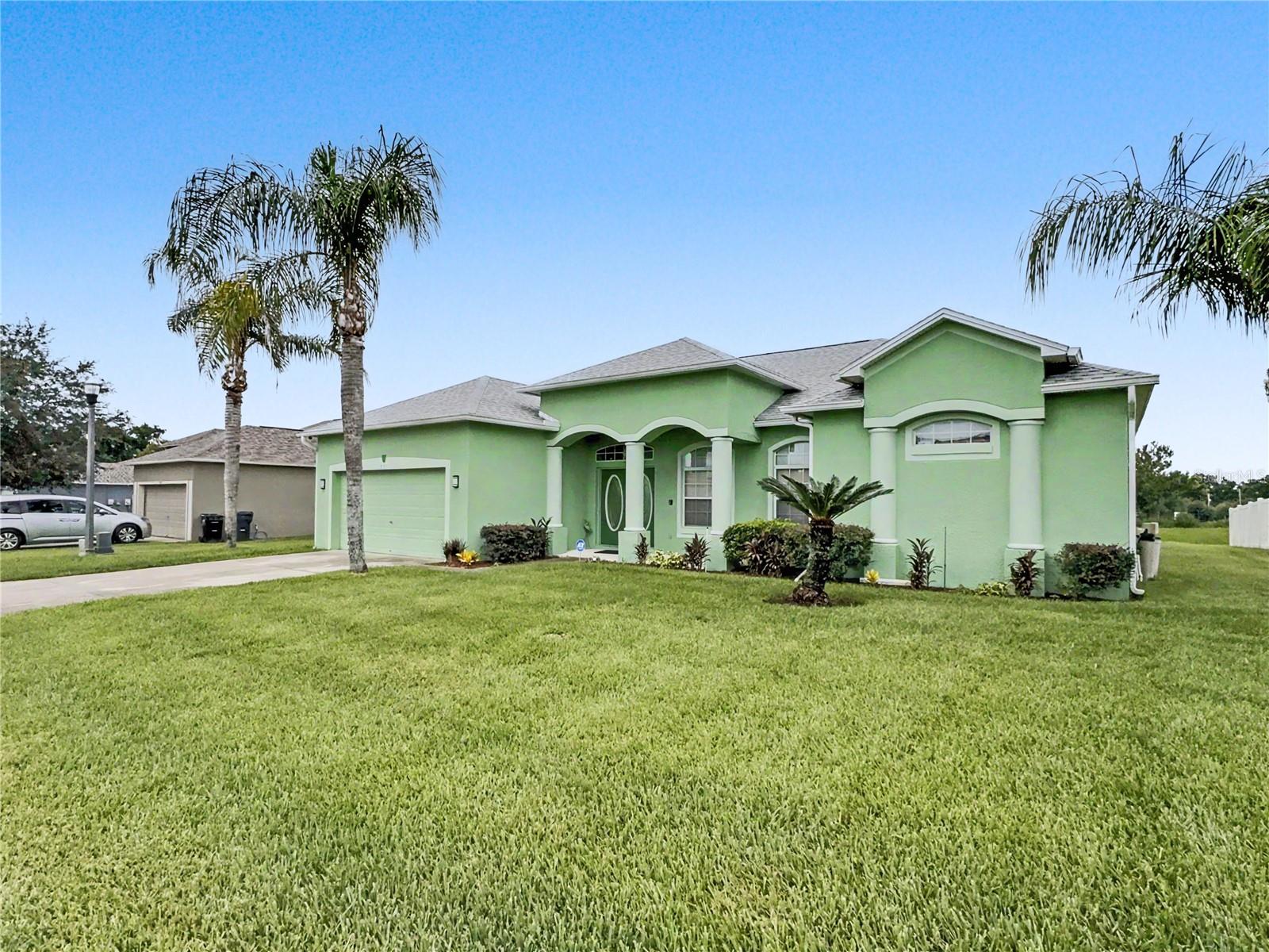 8155 Woodvine Cir, Lakeland, FL 33810 photo
