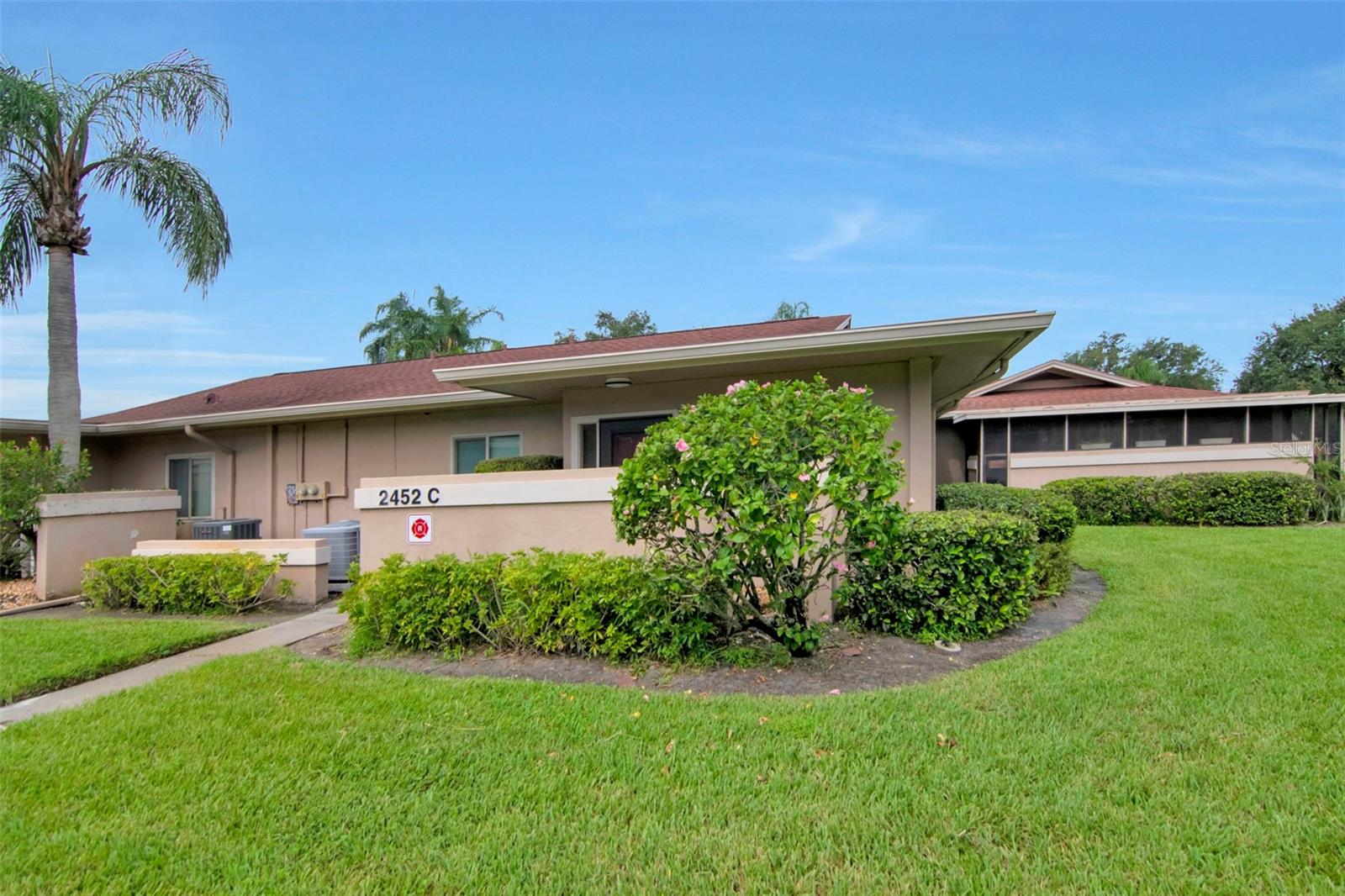 2452 Laurelwood Dr, Clearwater, FL 33763