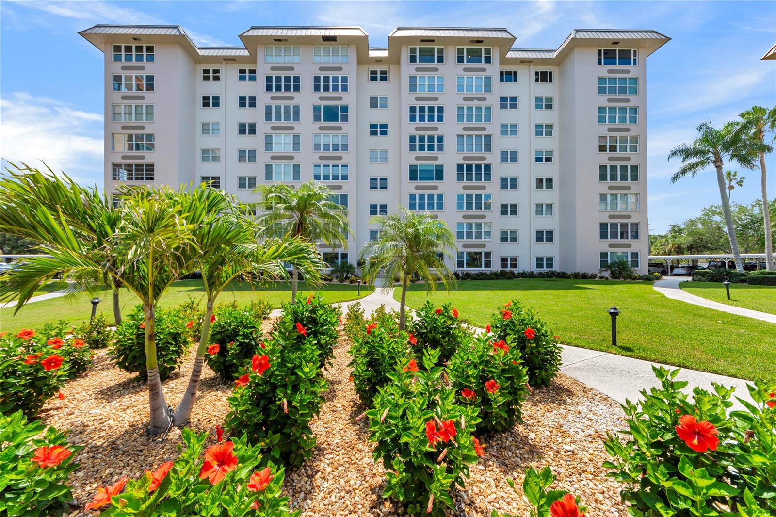 622 Edgewater Dr, Dunedin, FL 34698