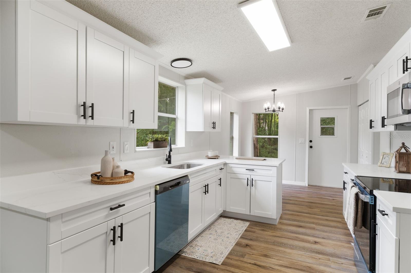 20645 Stewart Rd, Dade City, FL 33523 photo