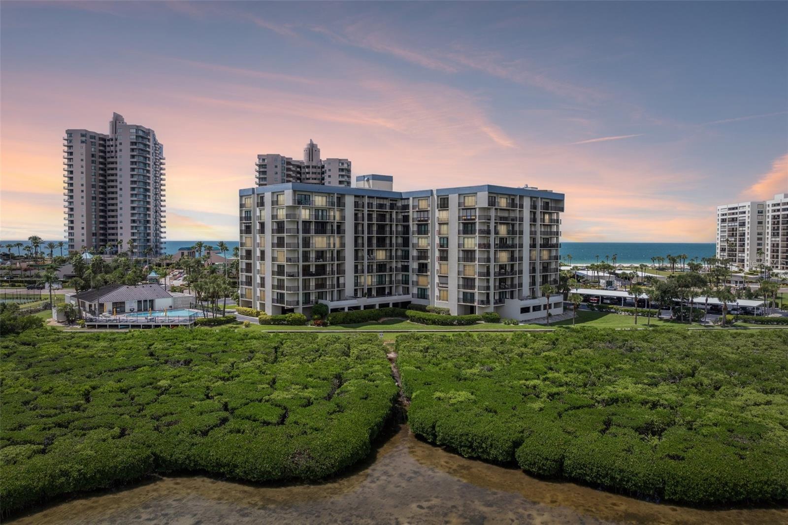 1501 Gulf Blvd, Clearwater Beach, FL 33767