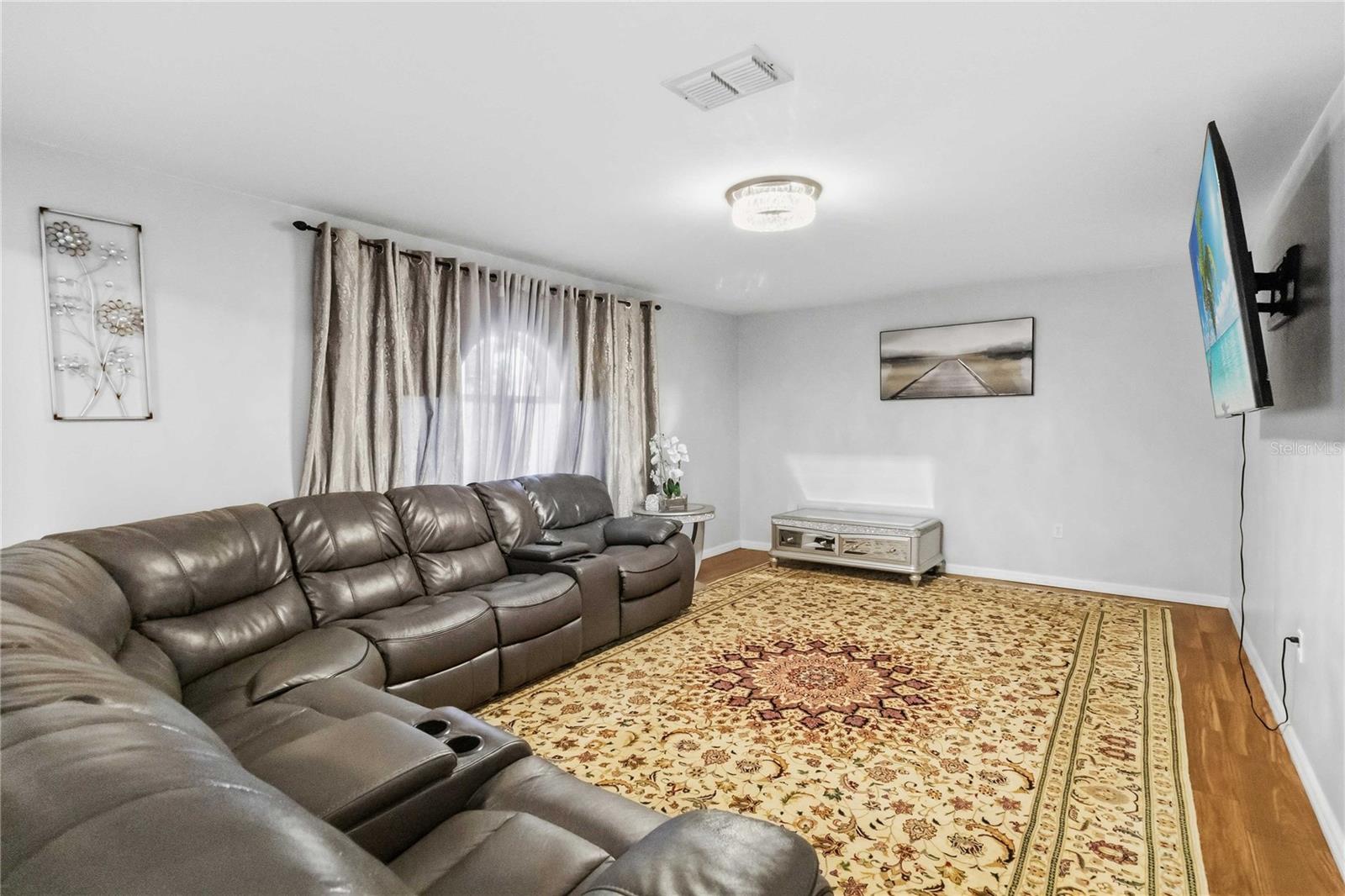 122 Carmel Bay Dr, Sanford, FL 32771 photo