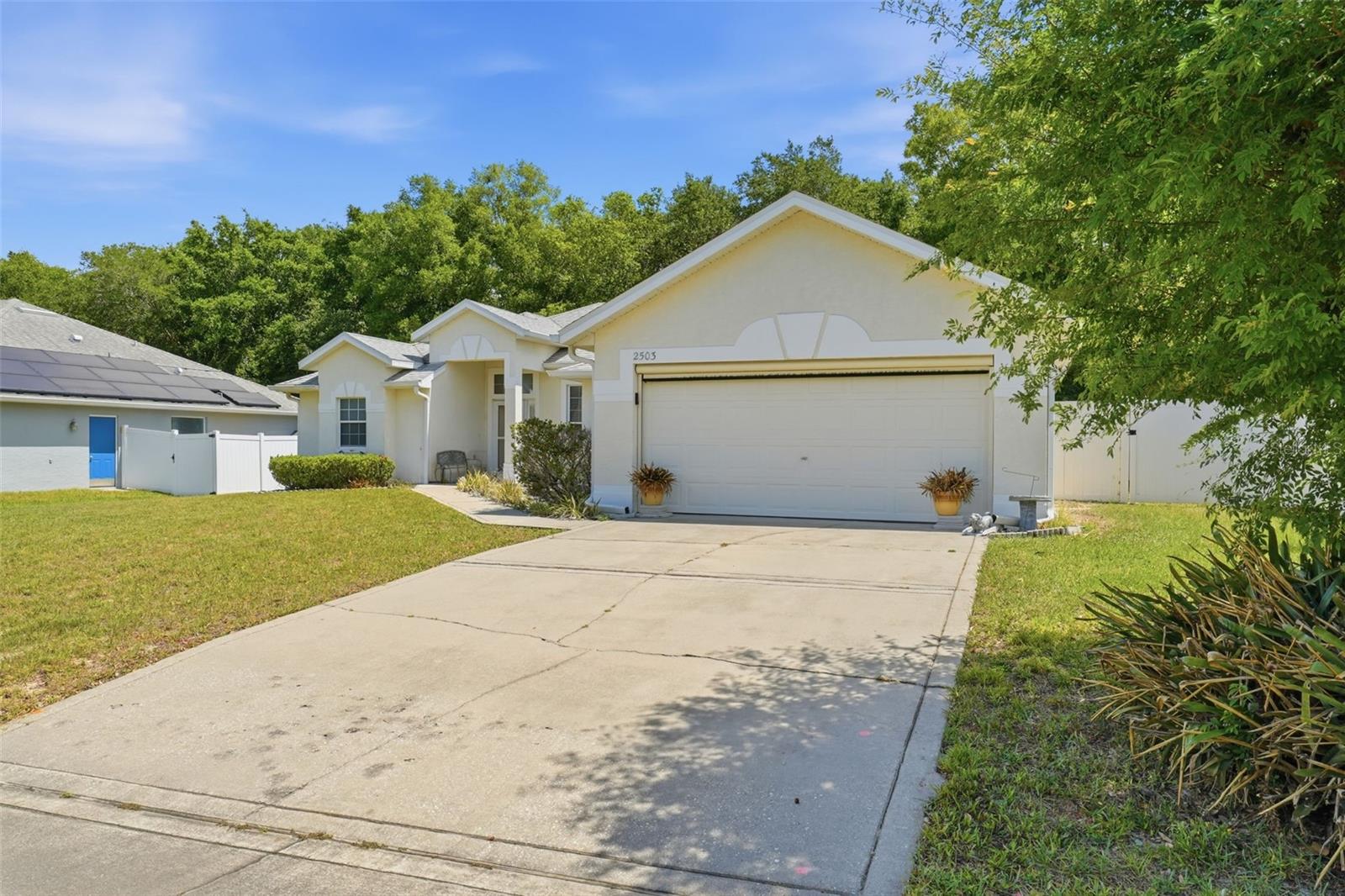 2503 Gables Dr, Eustis, FL 32726 photo