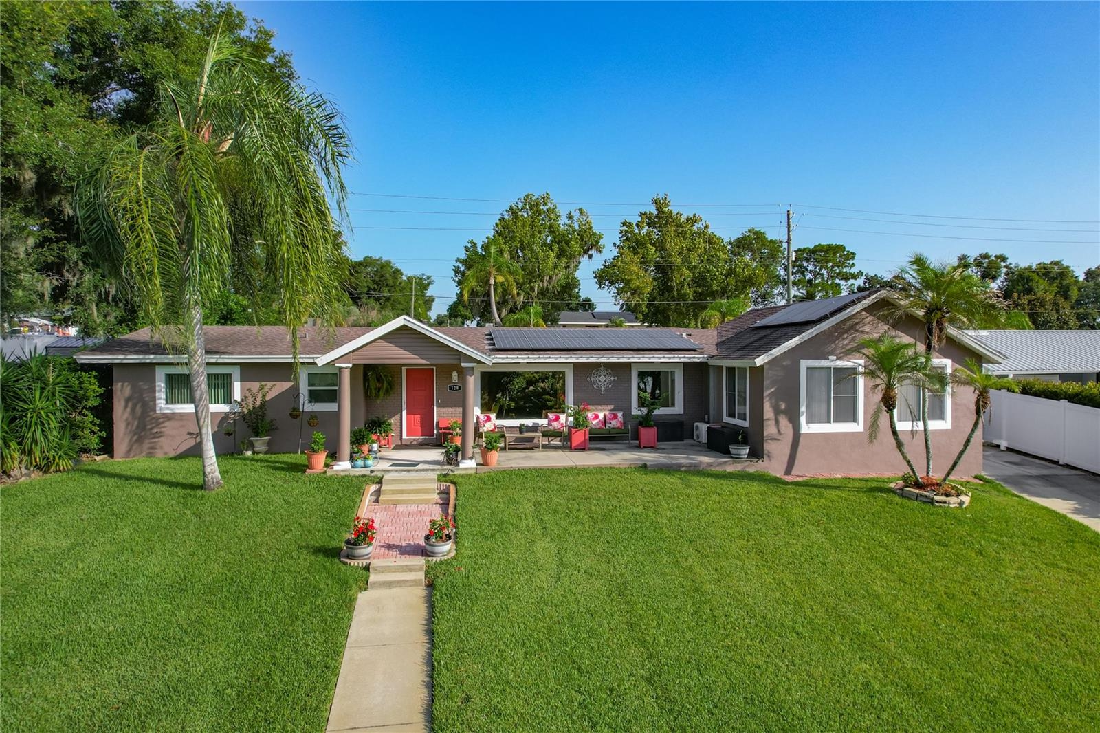 128 N Lake Florence Dr, Winter Haven, FL 33884 photo