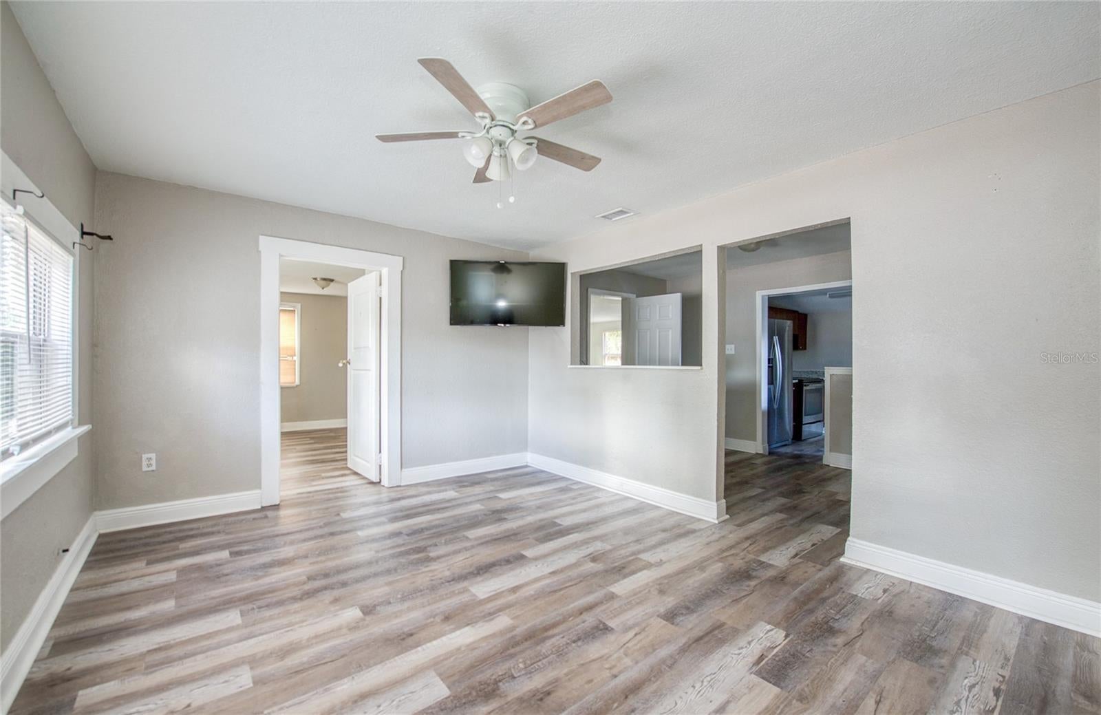 1516 E Waters Ave, Tampa, FL 33604 photo