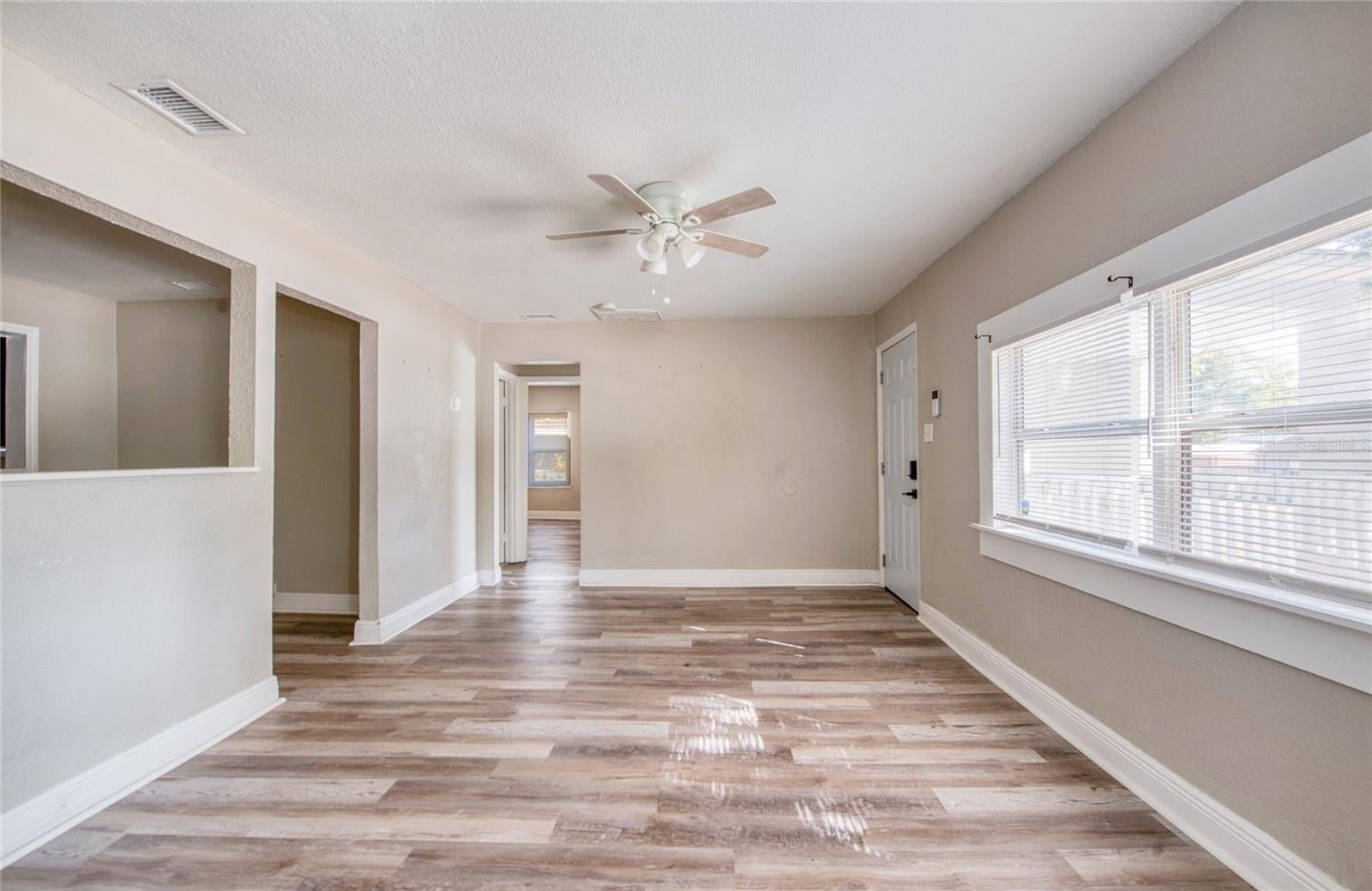 1516 E Waters Ave, Tampa, FL 33604 photo