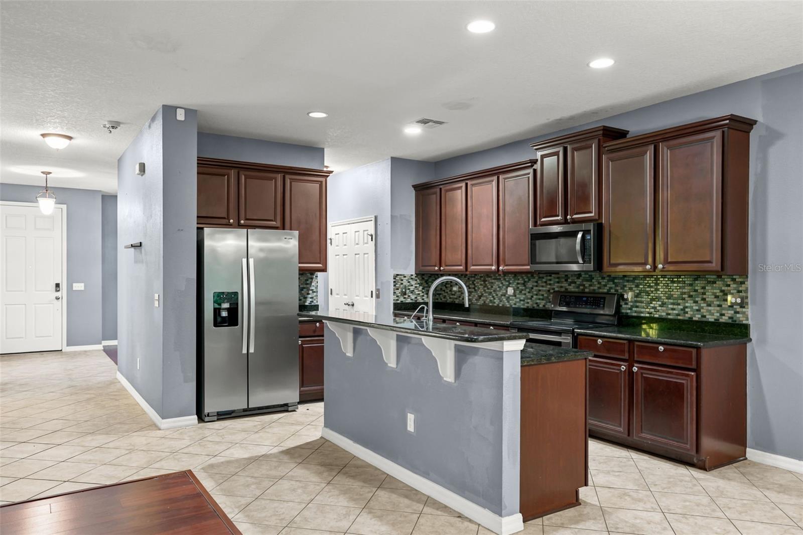 925 Counts Crest Cir, Apopka, FL 32712 photo