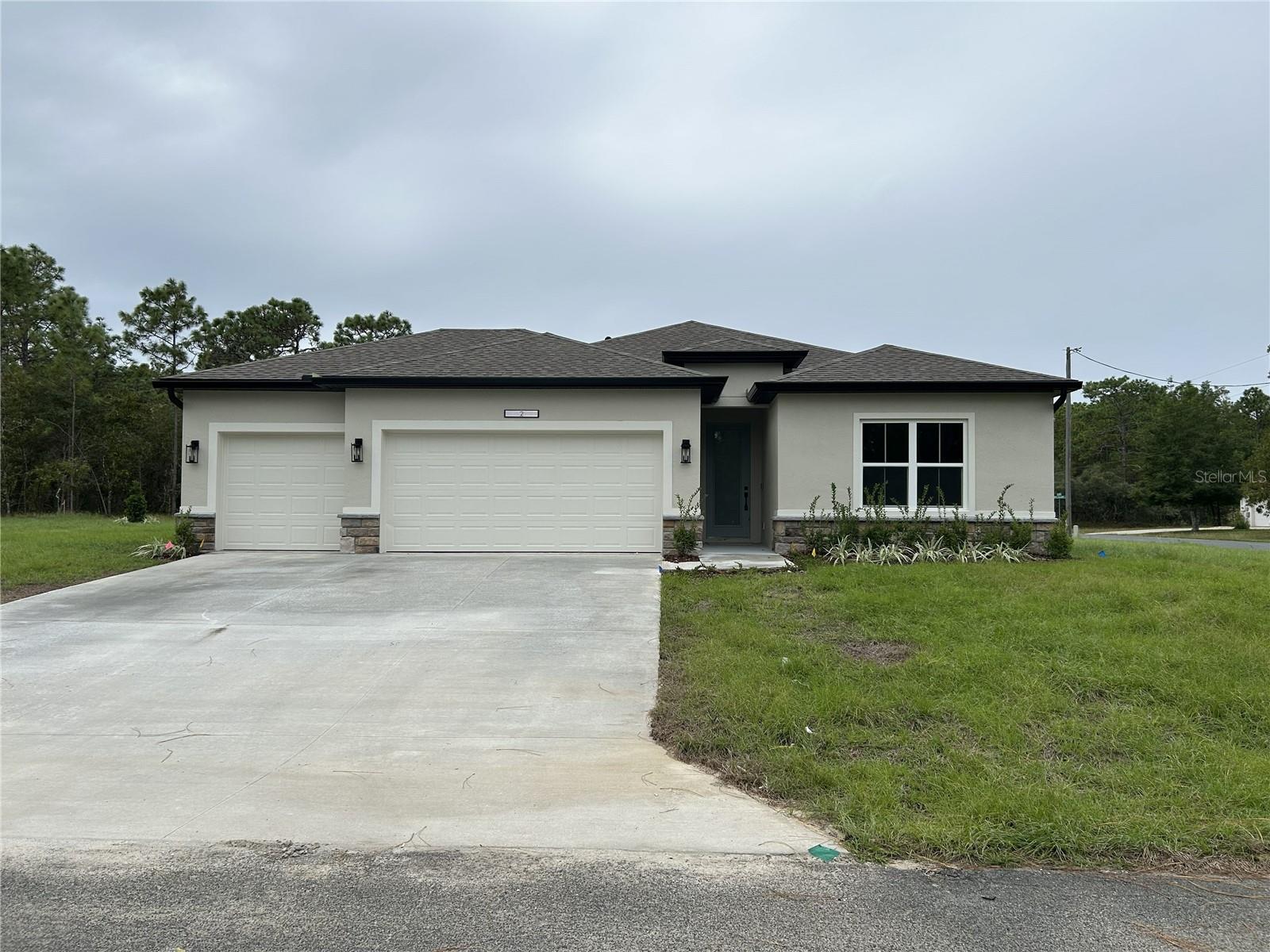 5887 Bedstrow Blvd, Dunnellon, FL 34434