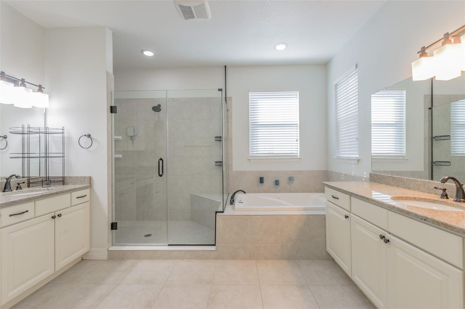 407 S Tampania Ave, Tampa, FL 33609 photo