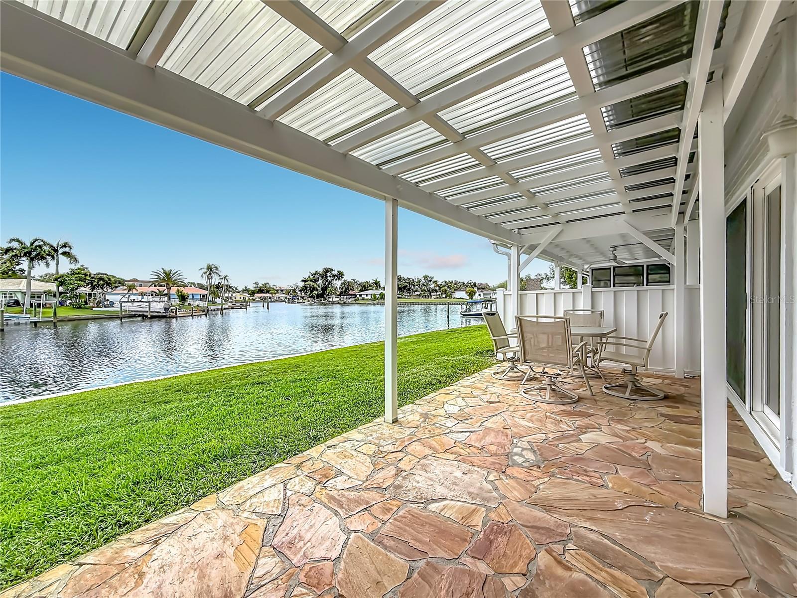6537 Cape Hatteras Way #2, Saint Petersburg, FL 33702 photo