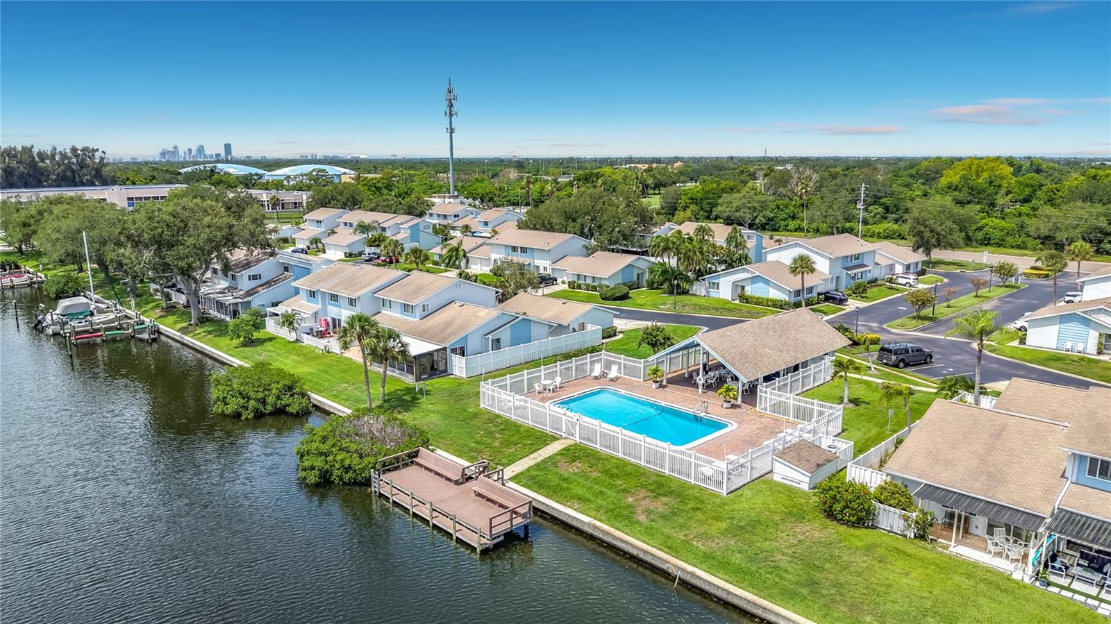 6537 Cape Hatteras Way #2, Saint Petersburg, FL 33702 photo