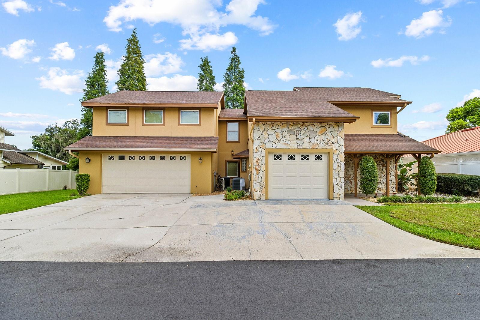 614 Mountain Lake Pl, Lakeland, FL 33813 photo