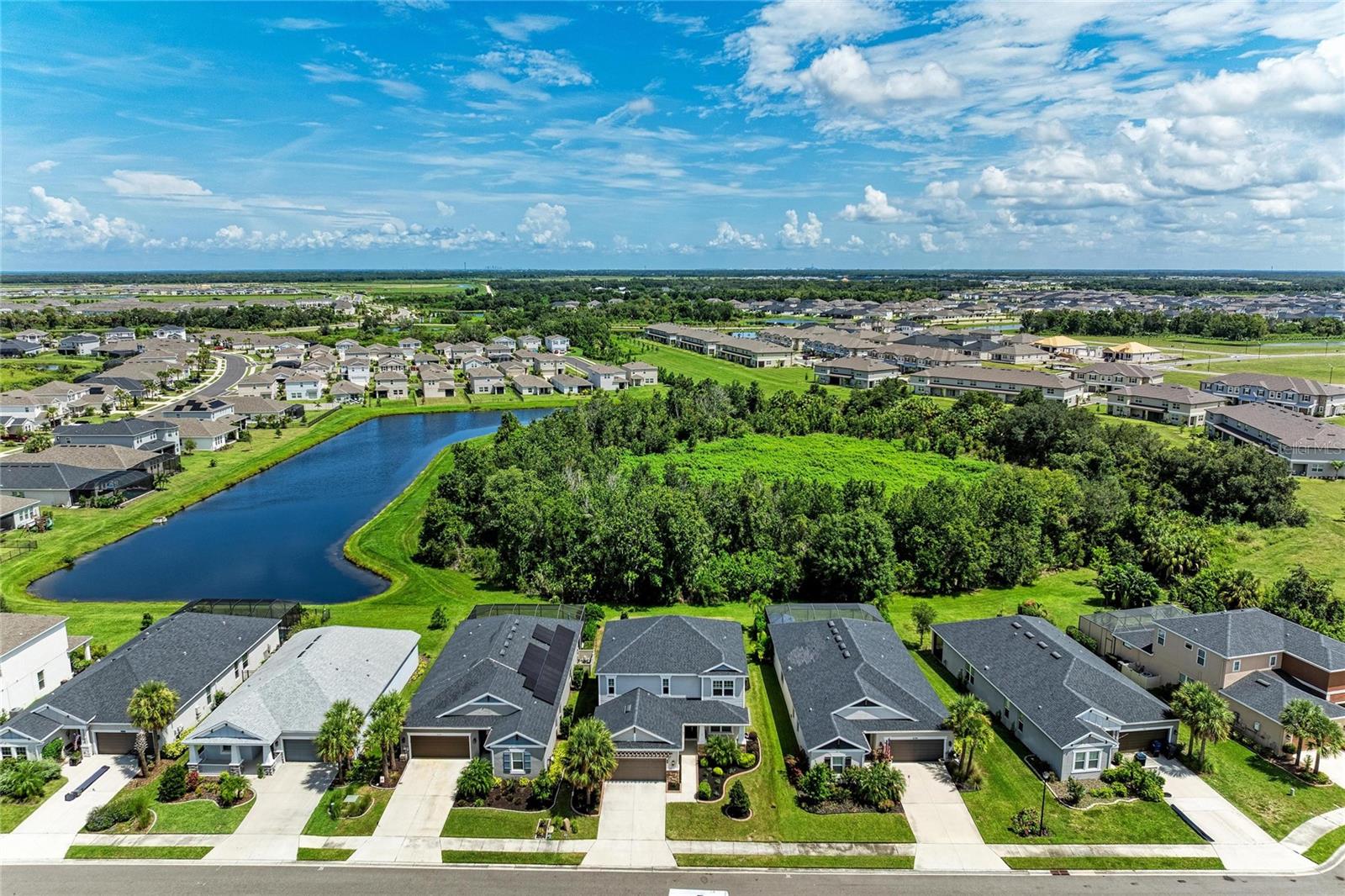 6332 Laurelcrest Gln, Palmetto, FL 34221 photo