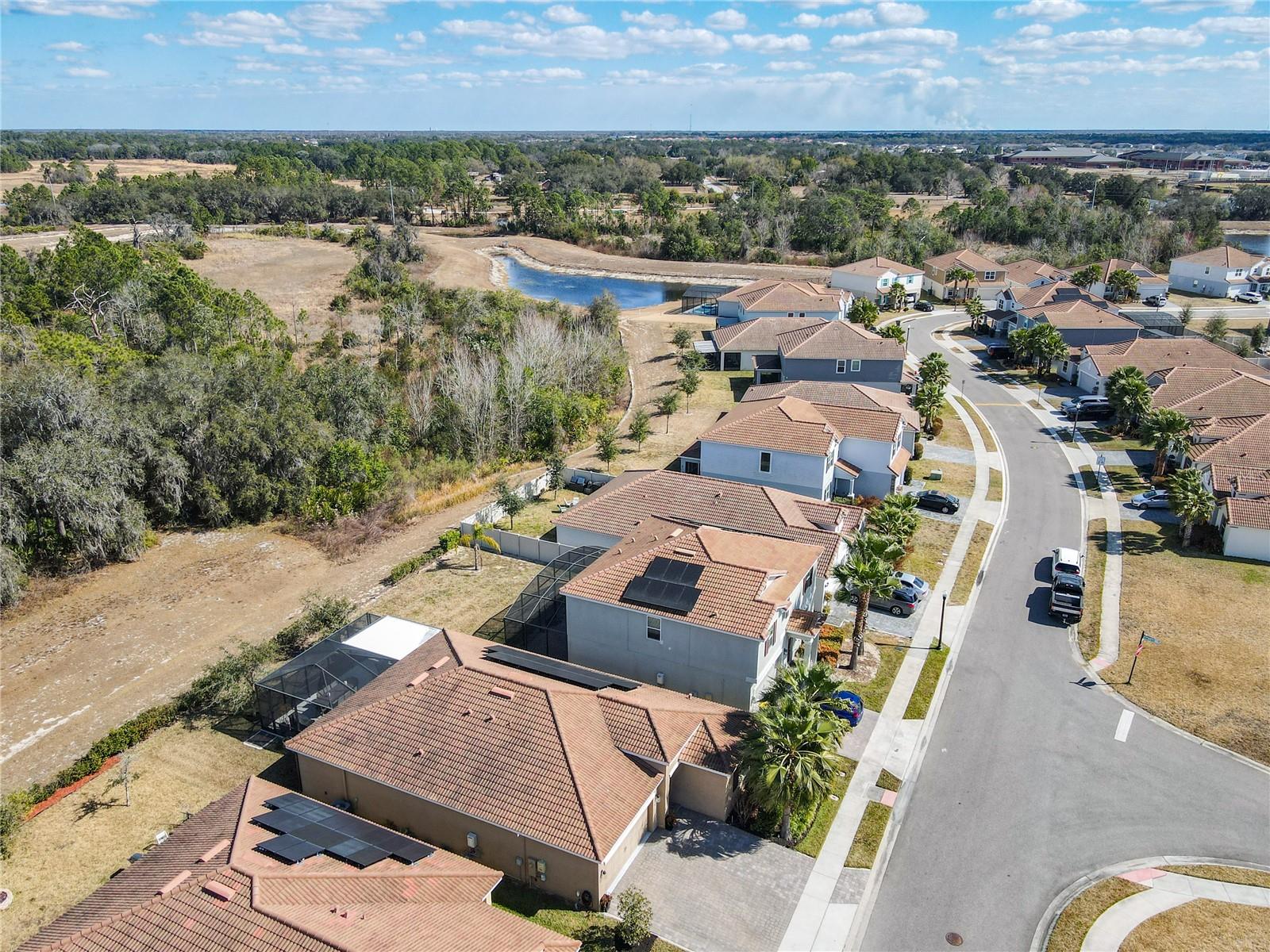 1055 Oak Bluff Dr, Davenport, FL 33837 photo