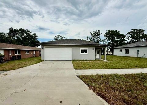 Single Family Residence in CLERMONT FL 820 E DESOTO STREET St.jpg