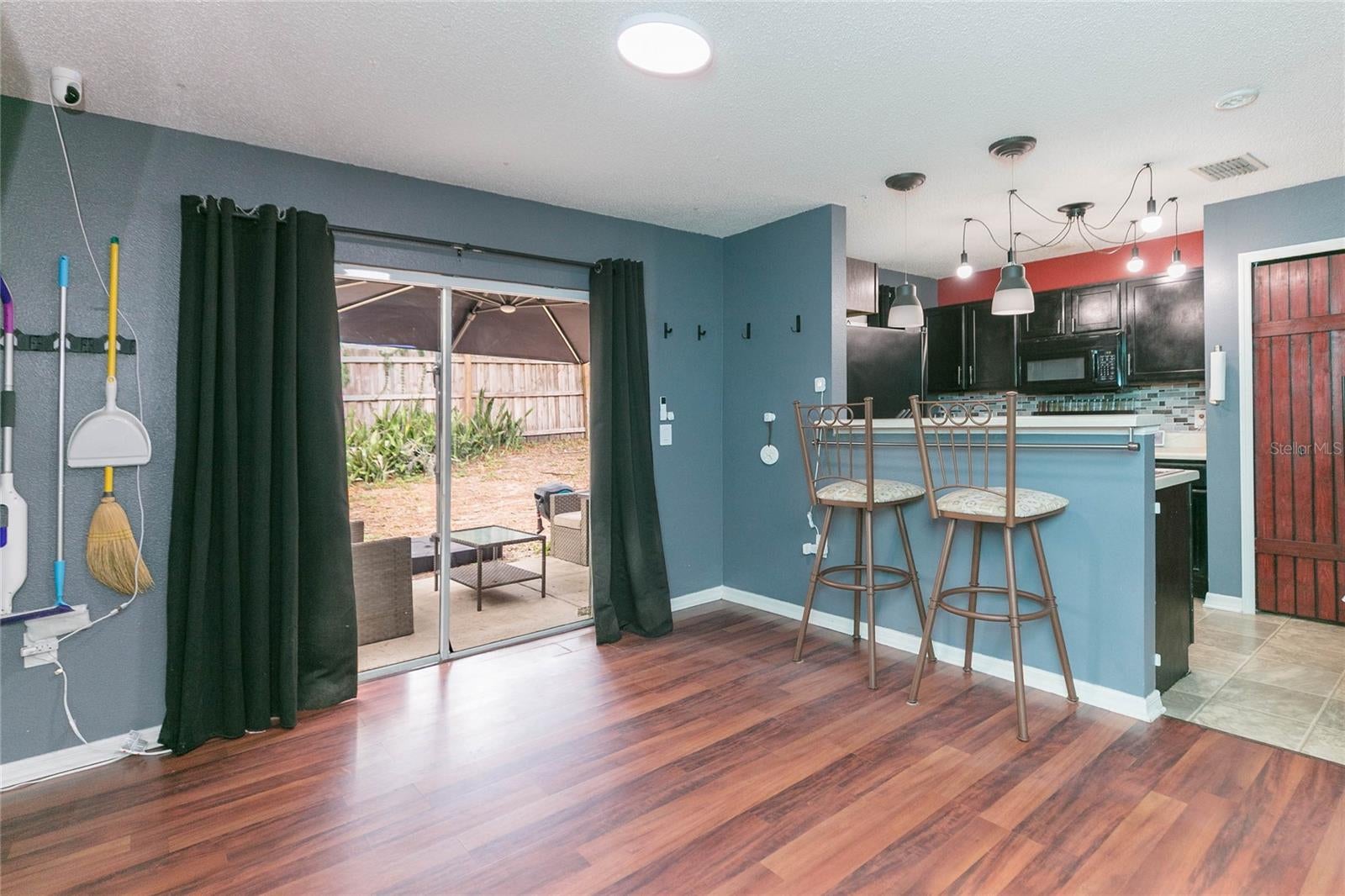 9922 Ashburn Lake Dr, Tampa, FL 33610 photo