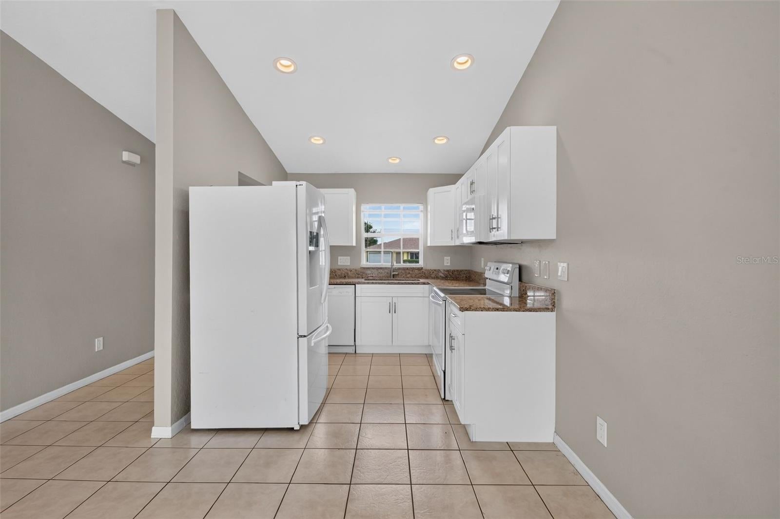 1223 1225 NE 15 Ln, Cape Coral, FL 33909 photo