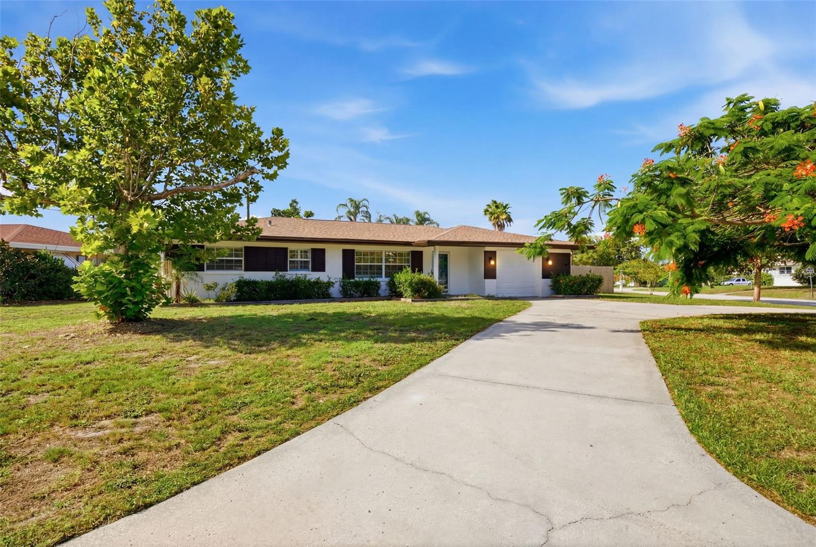 2051 Magnolia Dr, Clearwater, FL 33764 photo