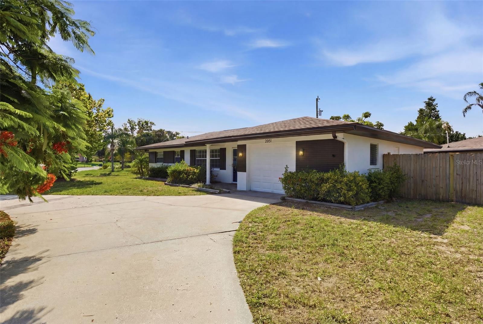 2051 Magnolia Dr, Clearwater, FL 33764 photo
