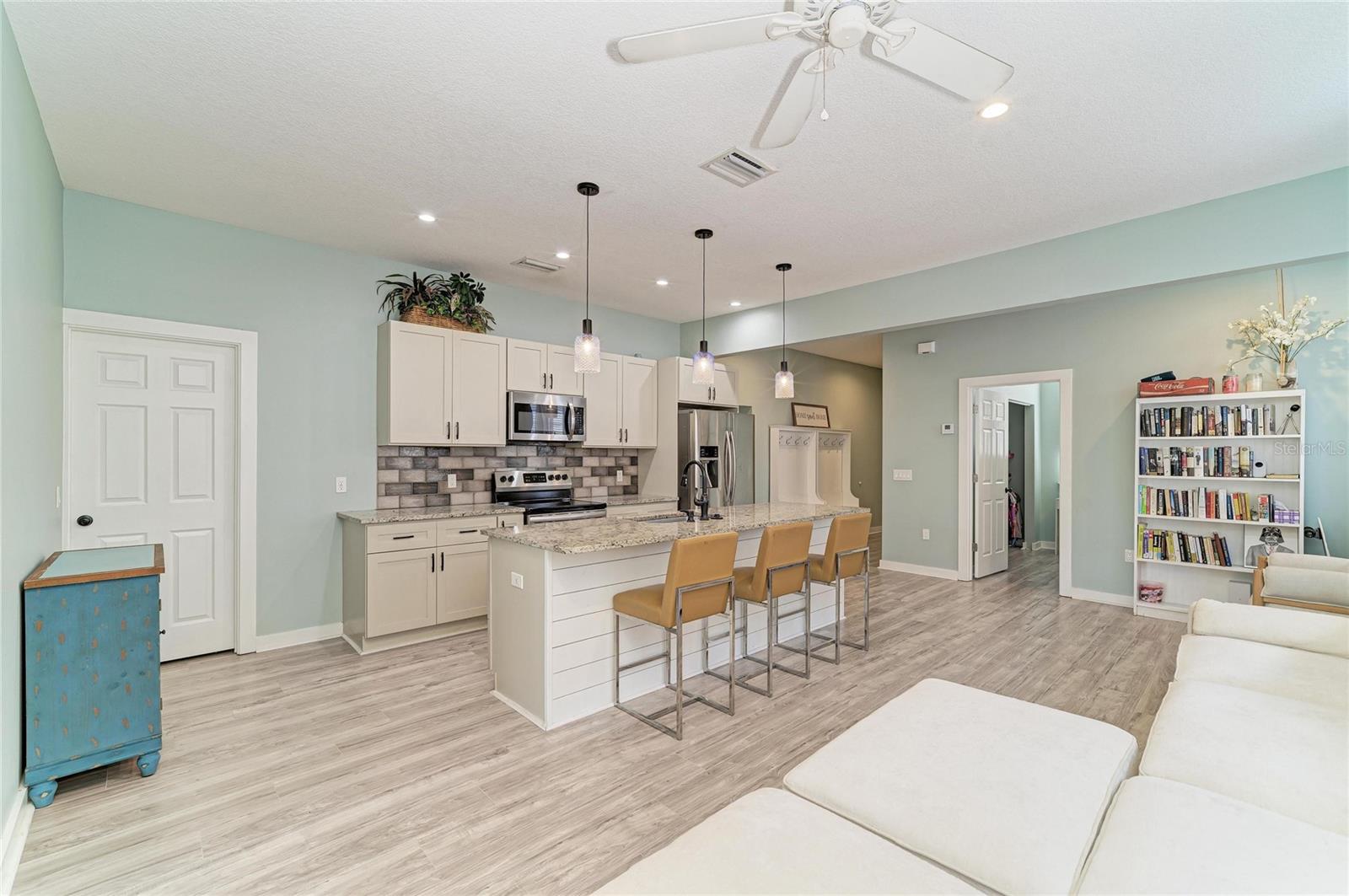 1609 17 St, Bradenton, FL 34205 photo