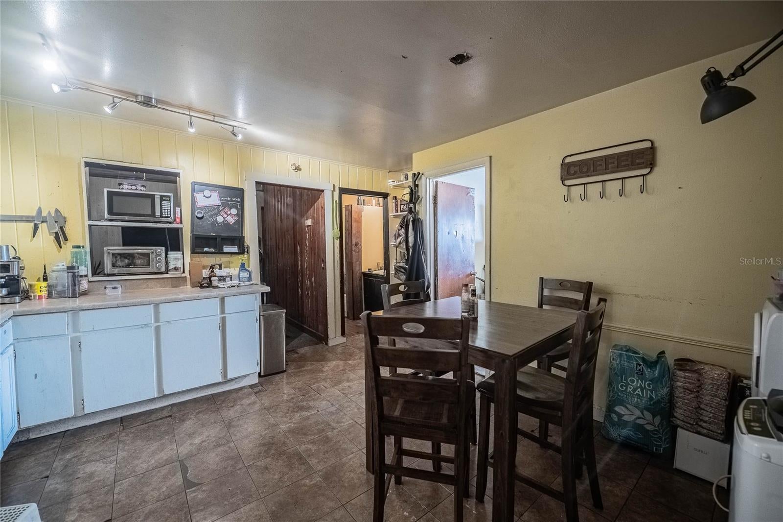 2236 Burns St, Lakeland, FL 33801 photo