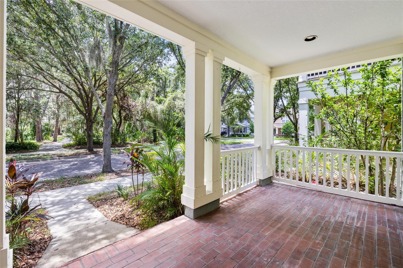 5906 Beaconpark St, Lithia, FL 33547 photo