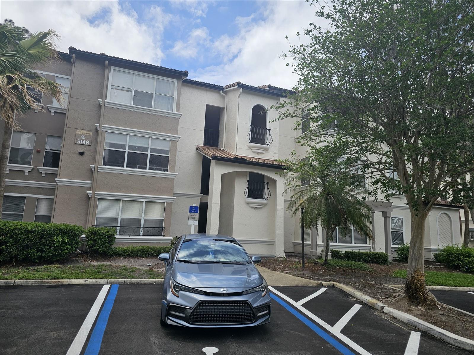 5132 Conroy Rd, Orlando, FL 32811