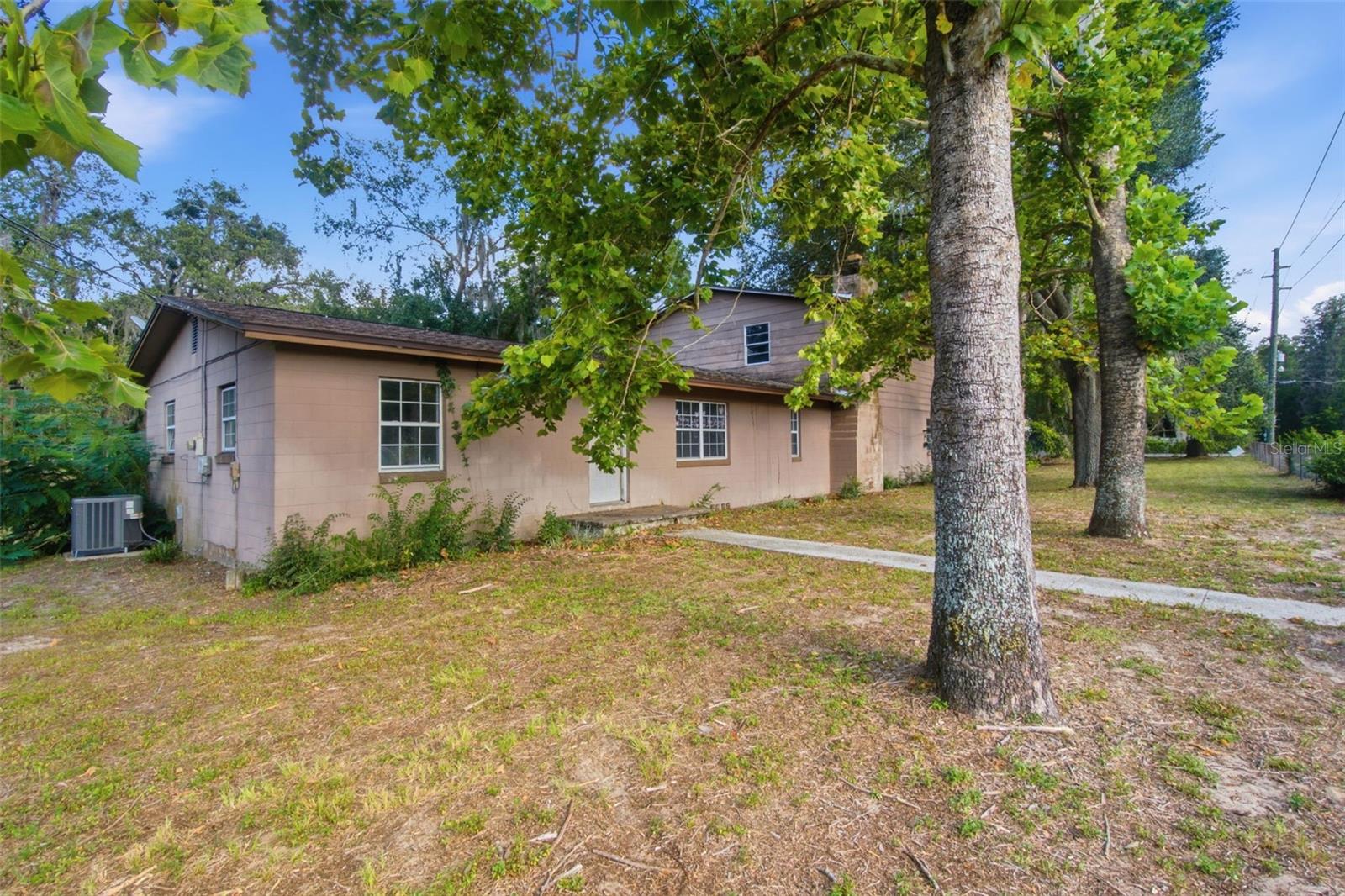 2805 NE 24 Ct, Ocala, FL 34470 photo