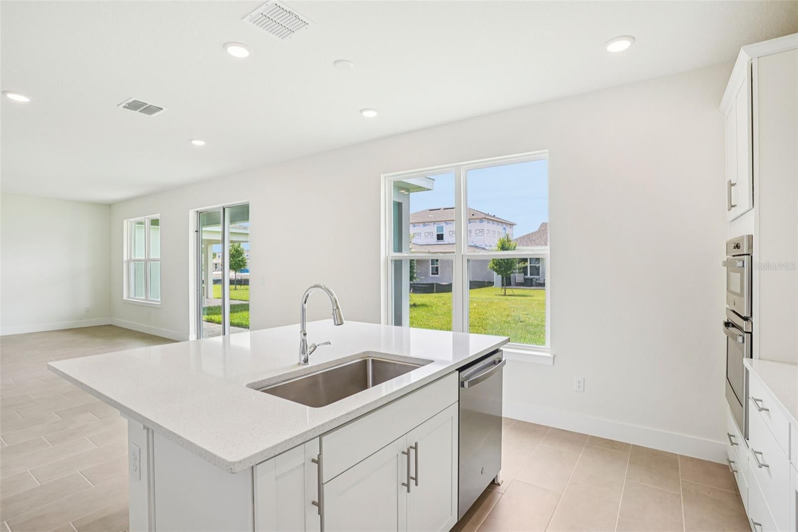 30333 Emerald Forest Dr, Mount Dora, FL 32757 photo