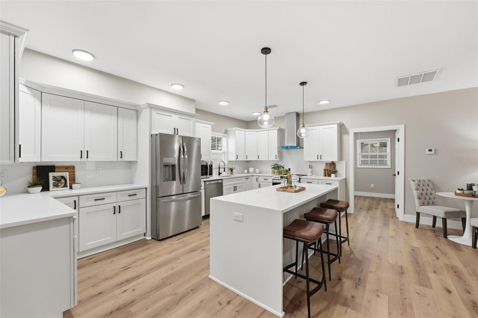 15 E Laurel St, Apopka, FL 32703 photo