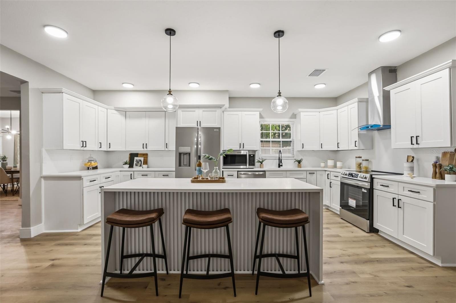 15 E Laurel St, Apopka, FL 32703 photo
