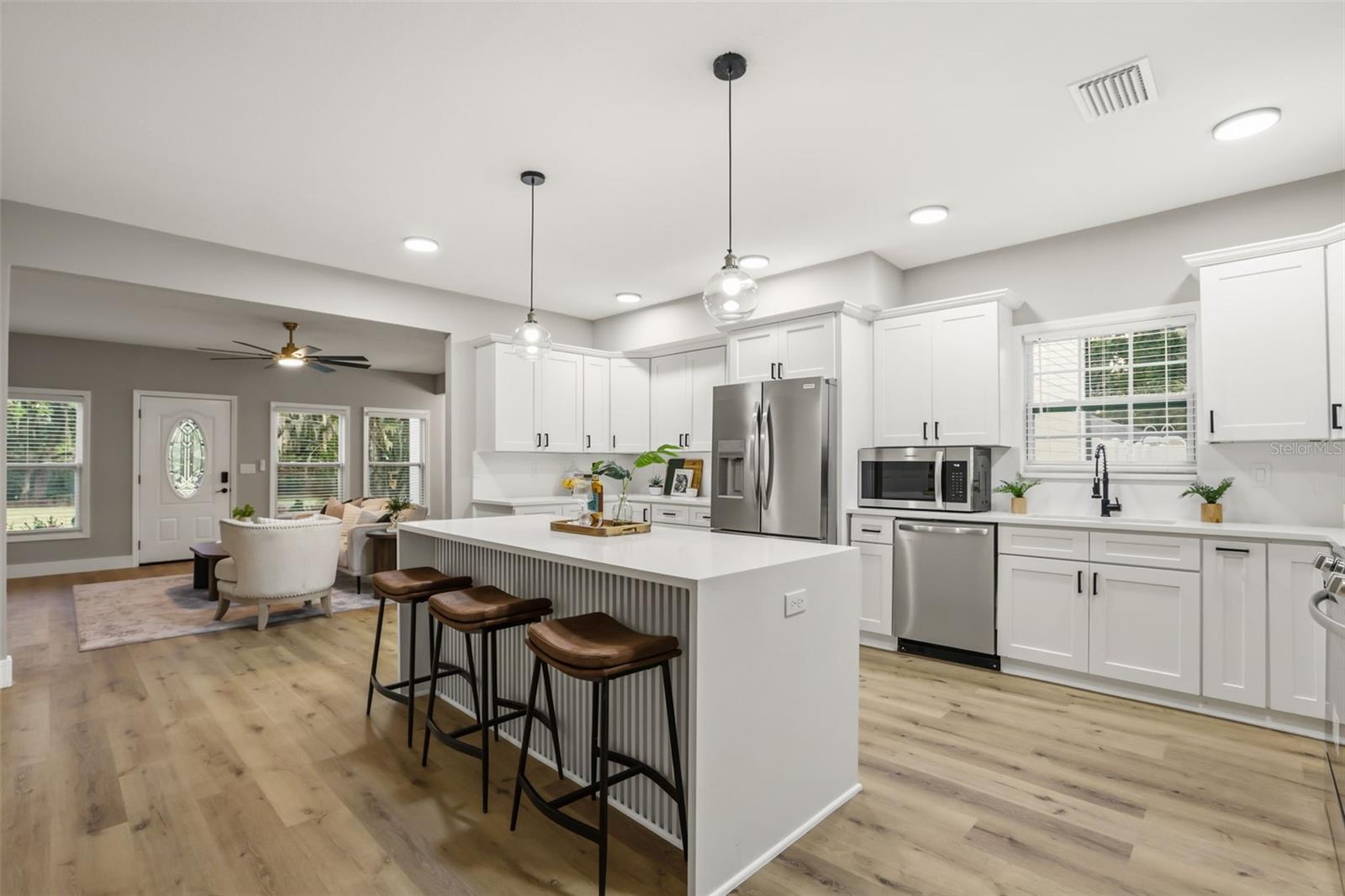 15 E Laurel St, Apopka, FL 32703 photo