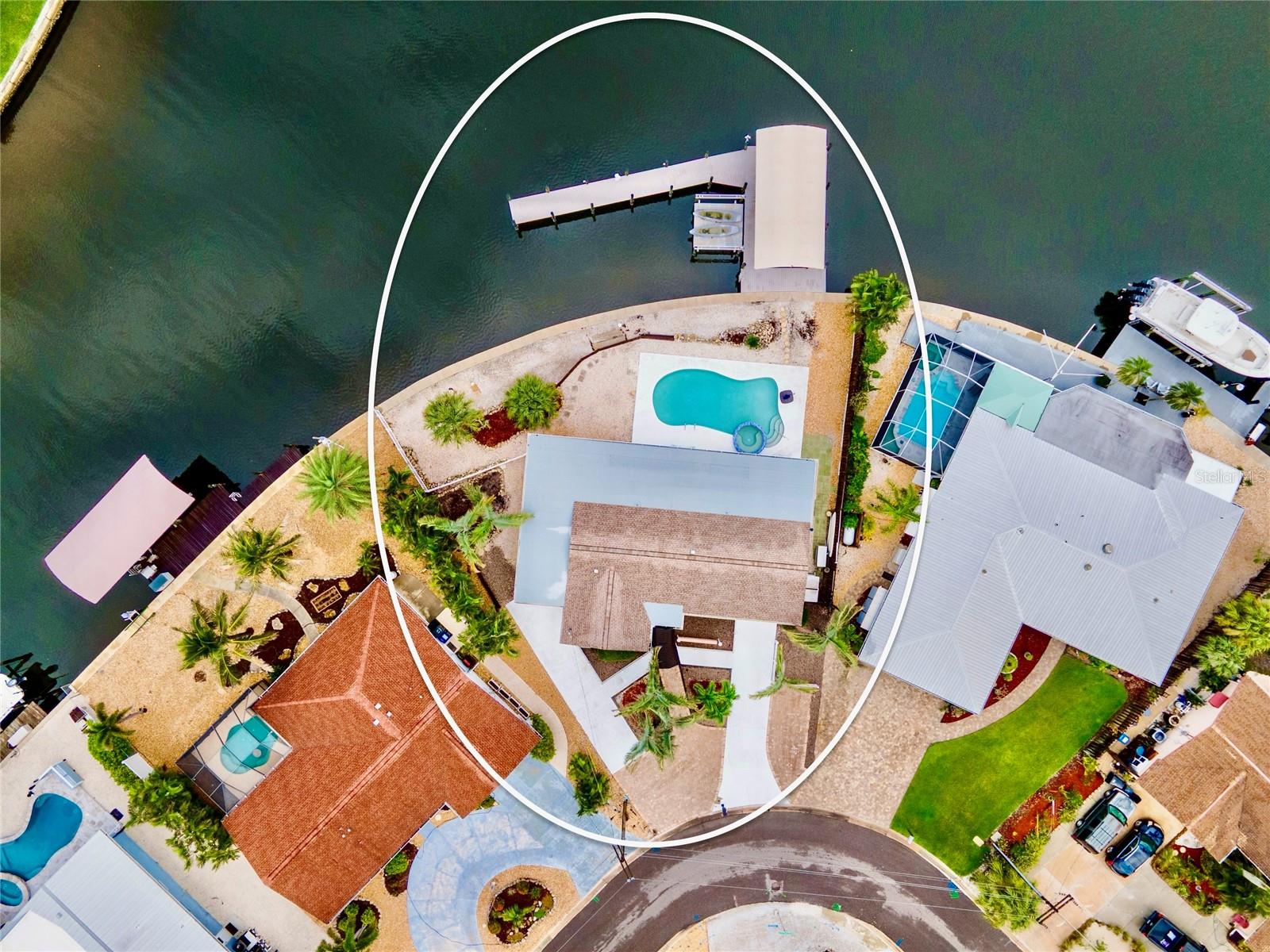 4223 Royal Palm Dr, Bradenton, FL 34210 photo