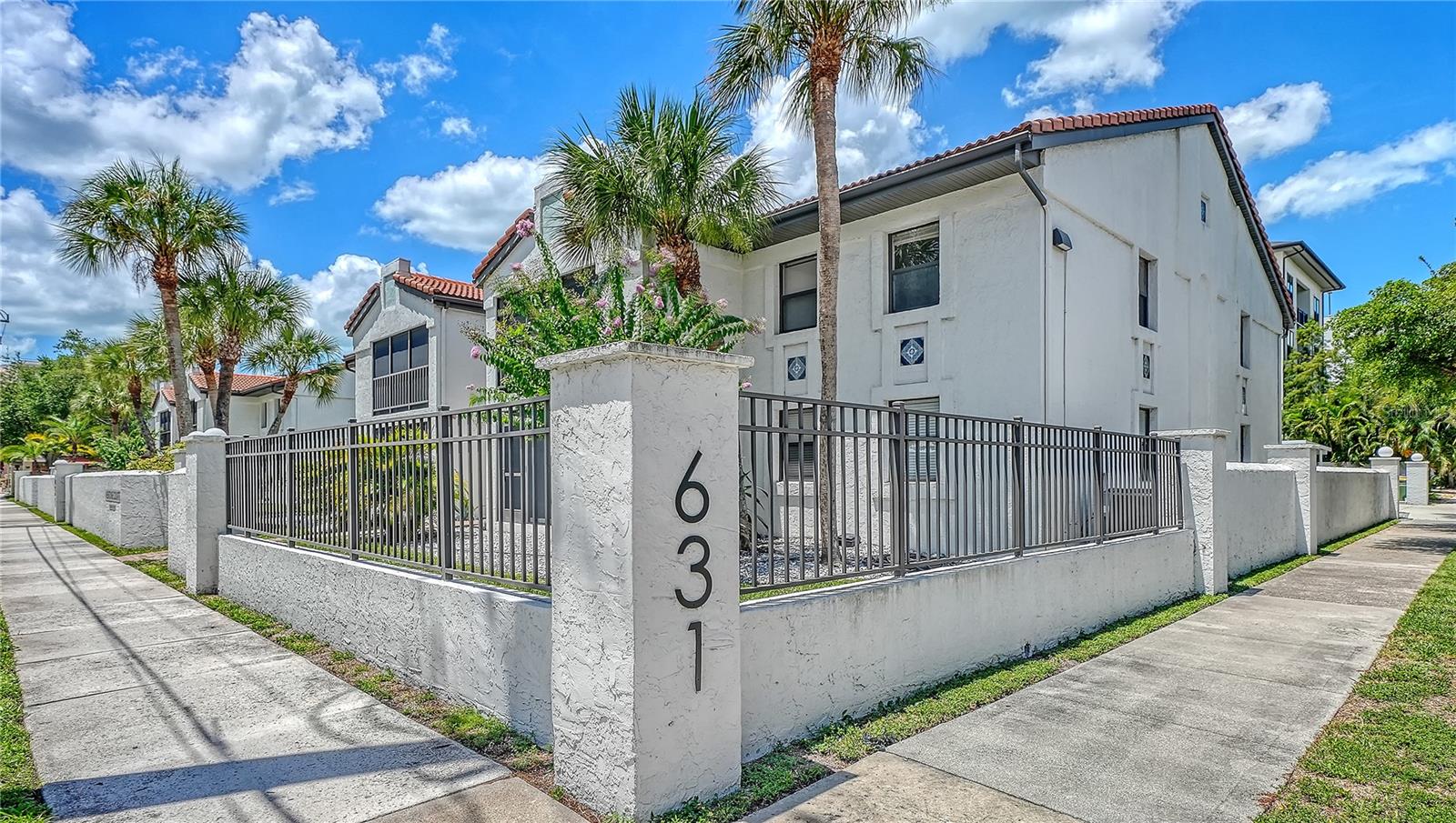 631 N Orange Ave #108, Sarasota, FL 34236 photo