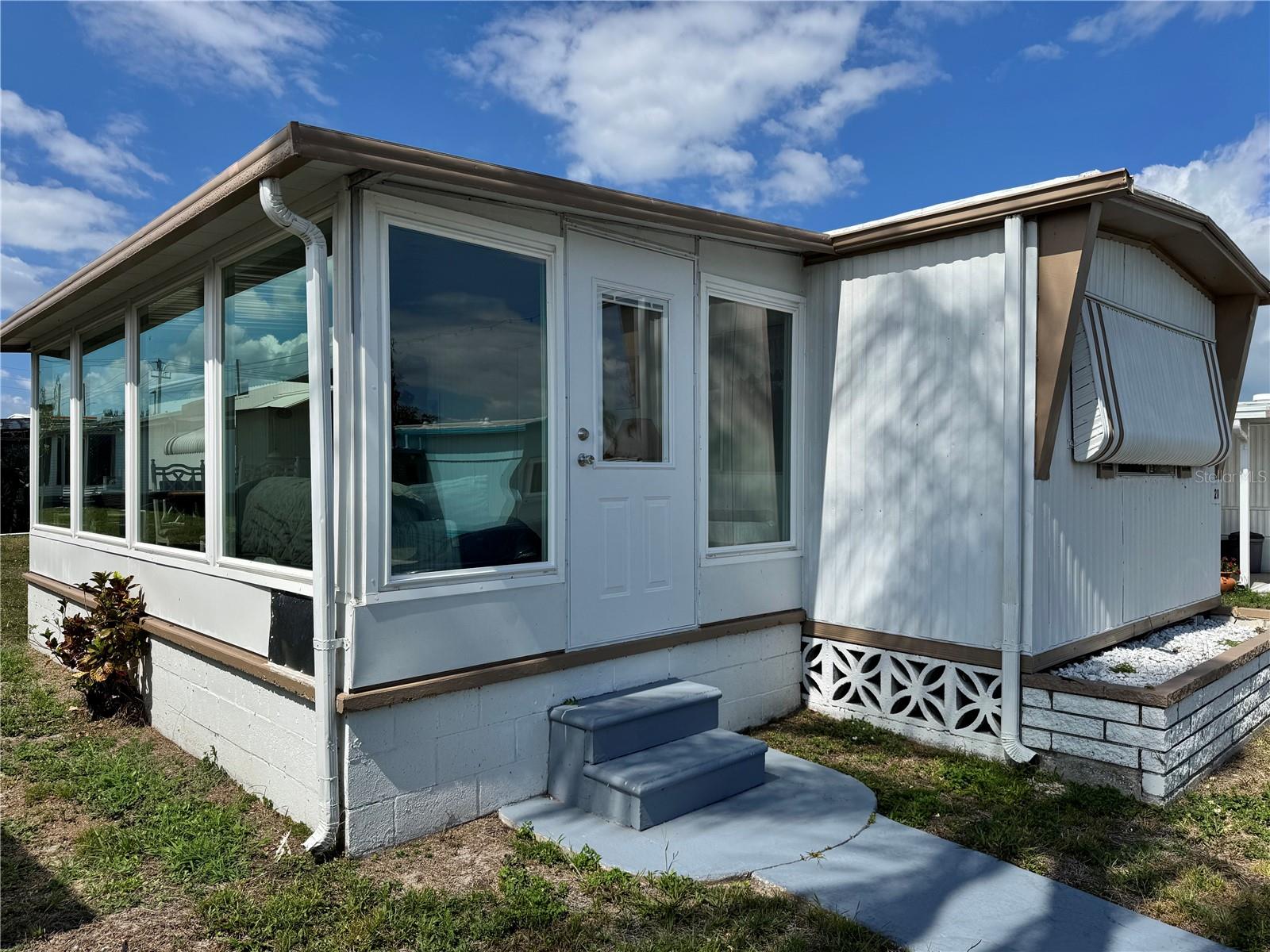 420 49 St, Palmetto, FL 34221