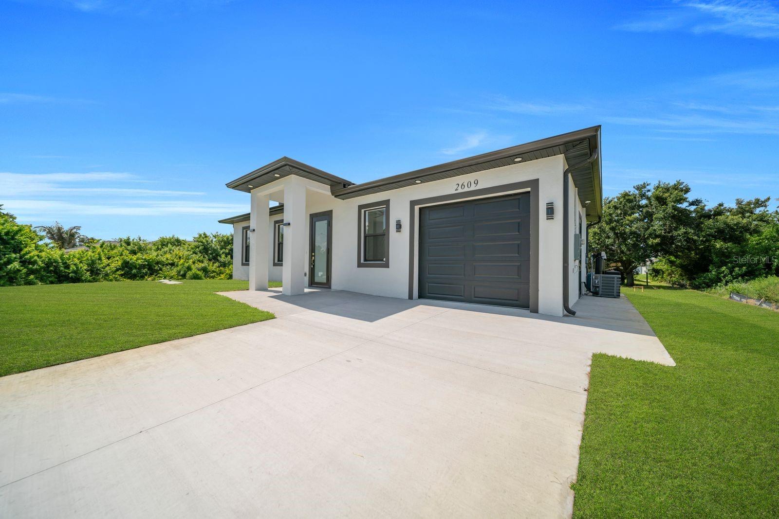 2609 21 St, Lehigh Acres, FL 33976 photo