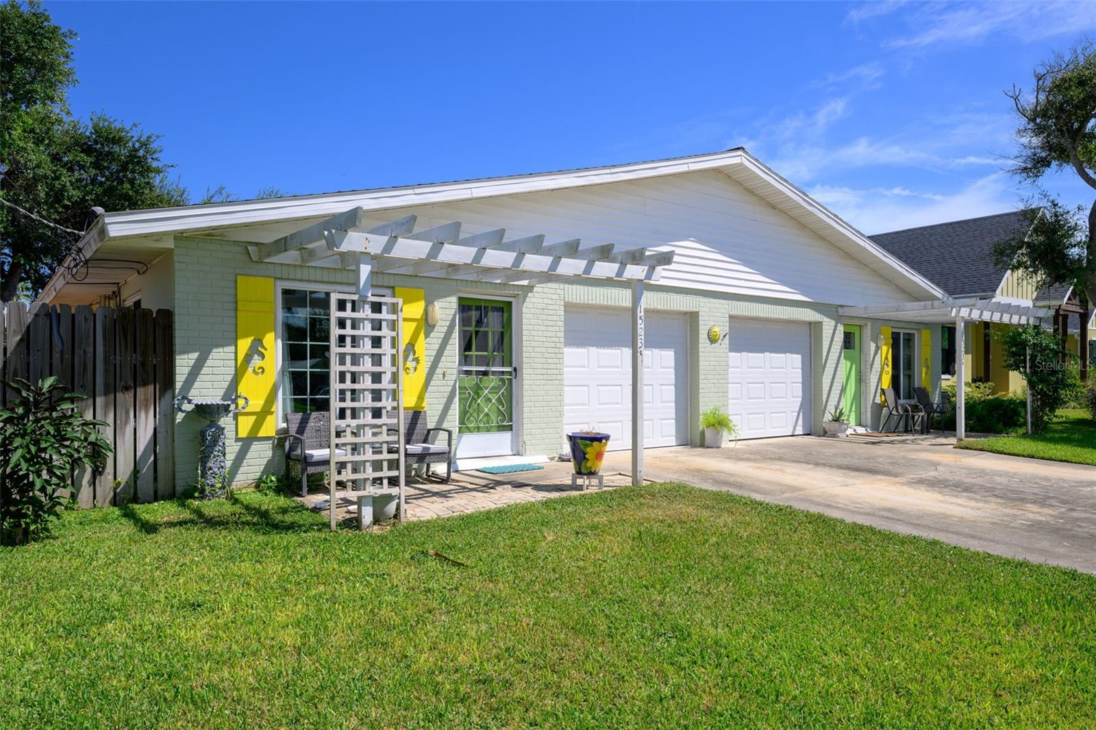 1523 S Daytona Ave, Flagler Beach, FL 32136 photo