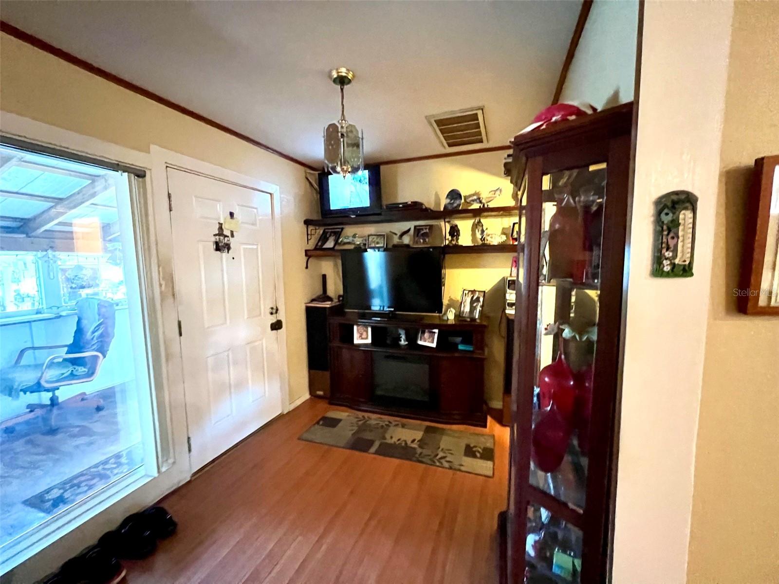 1769 Overbrook Ave, Clearwater, FL 33755 photo