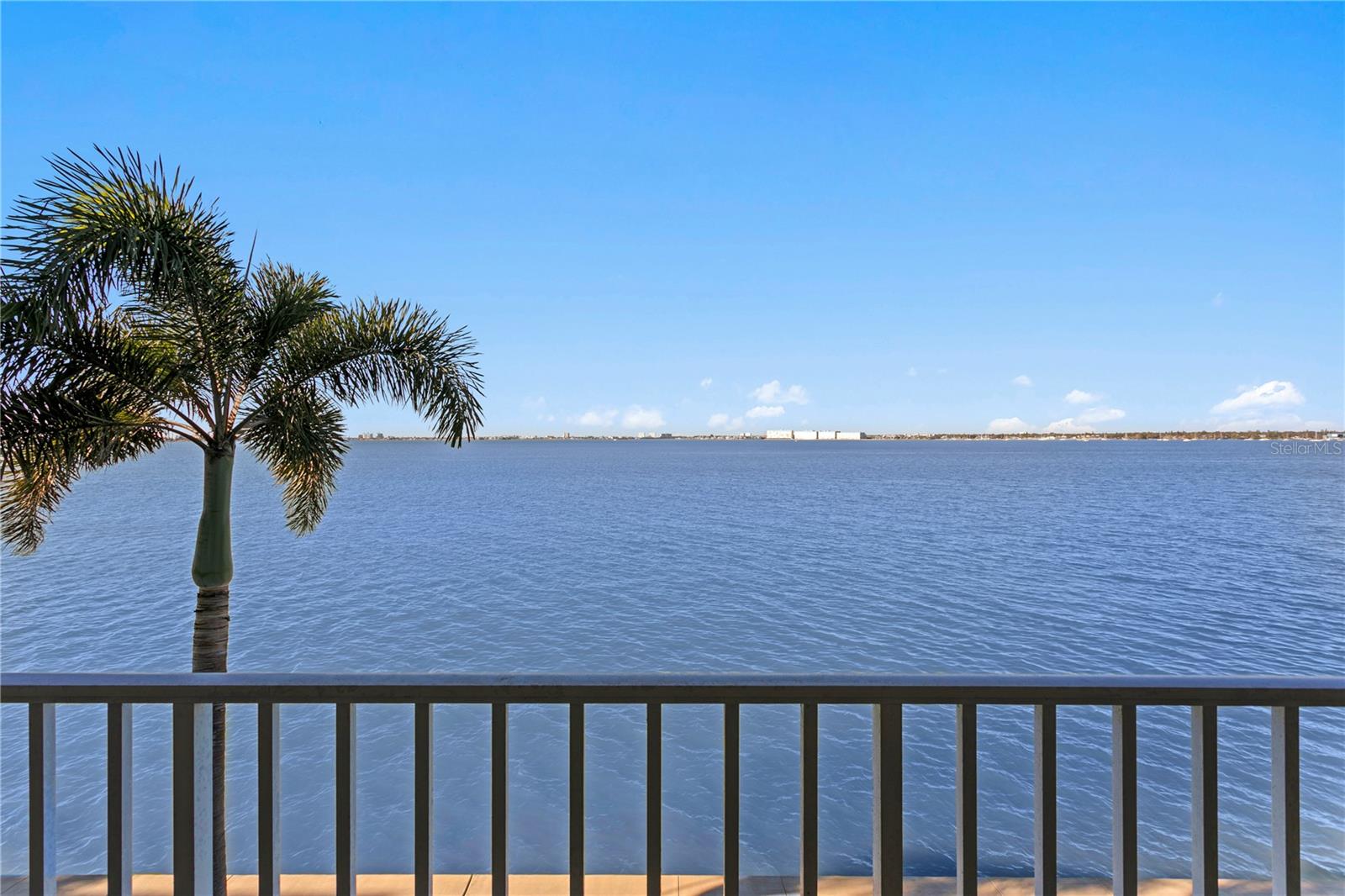 5279 Isla Key Blvd #211, Saint Petersburg, FL 33715 photo