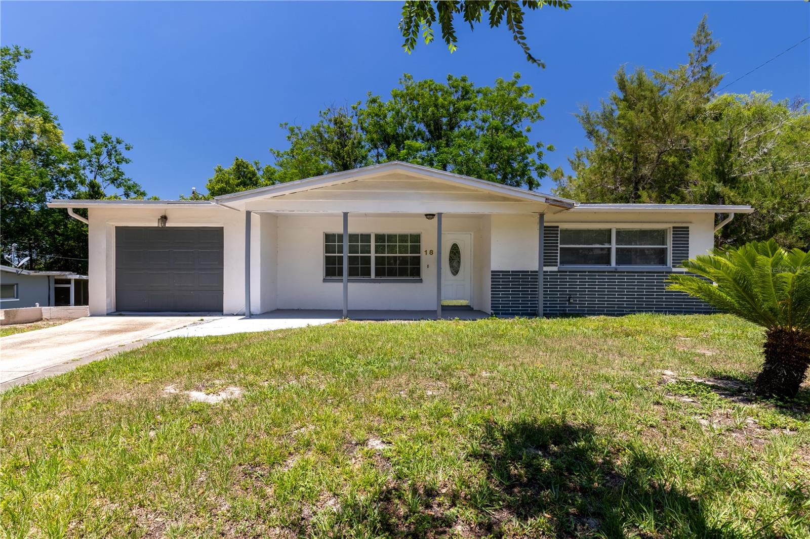 18 Harrison St, Beverly Hills, FL 34465