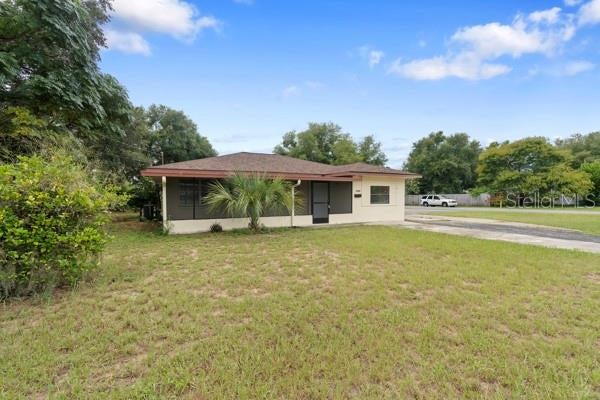 1404 E Alfred St, Tavares, FL 32778 photo