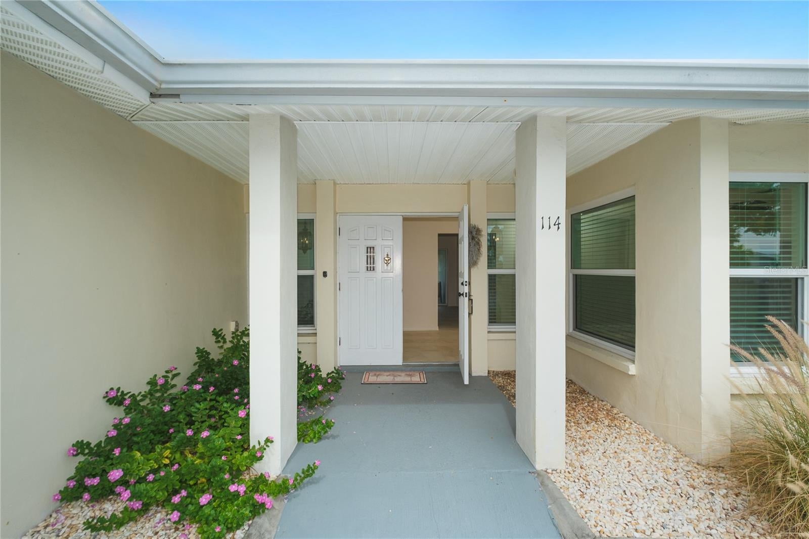 114 Caddy Rd, Rotonda West, FL 33947 photo