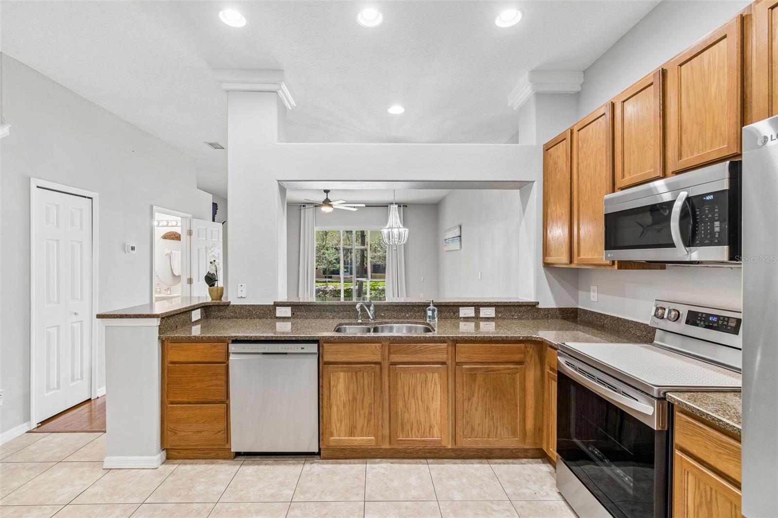 1455 Hidden Ct, Tarpon Springs, FL 34689 photo