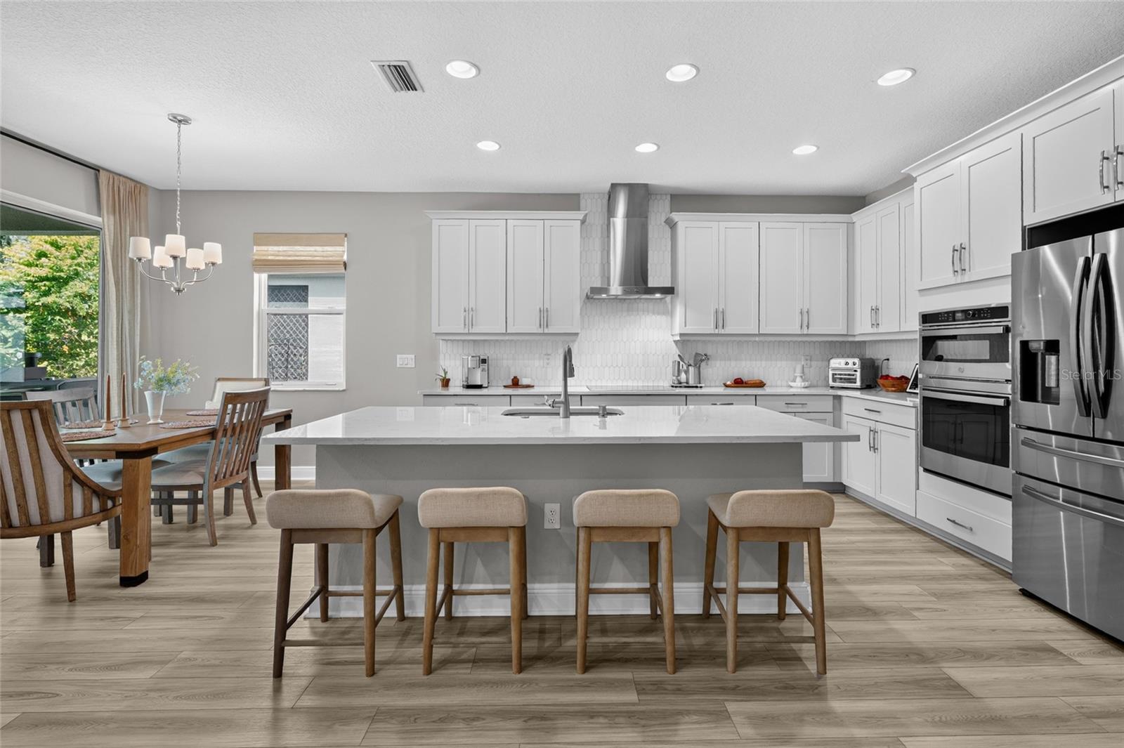 3541 Secluded Ct, Sarasota, FL 34240 photo